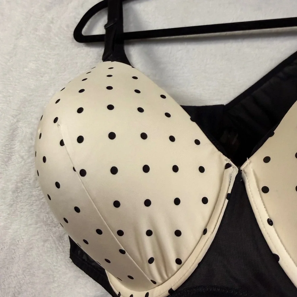 Torrid 42DDD White Black Polka Dot Perfect T-Shirt Lightly Lined Underwire Bra